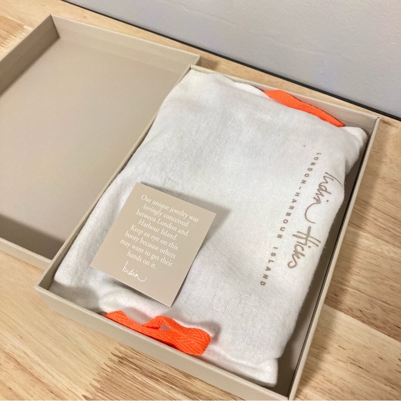 India Hicks Drawing Room Necklace Black/Camo NIB Retired Item HTF - Picture 5 of 7